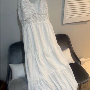 Elegant White Lace Maxi Dress